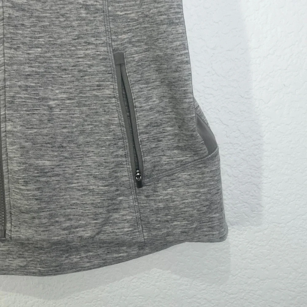 Athleta Stronger Vest‎ Womens Medium Gray Spacedye Stretch Workout Gym Training